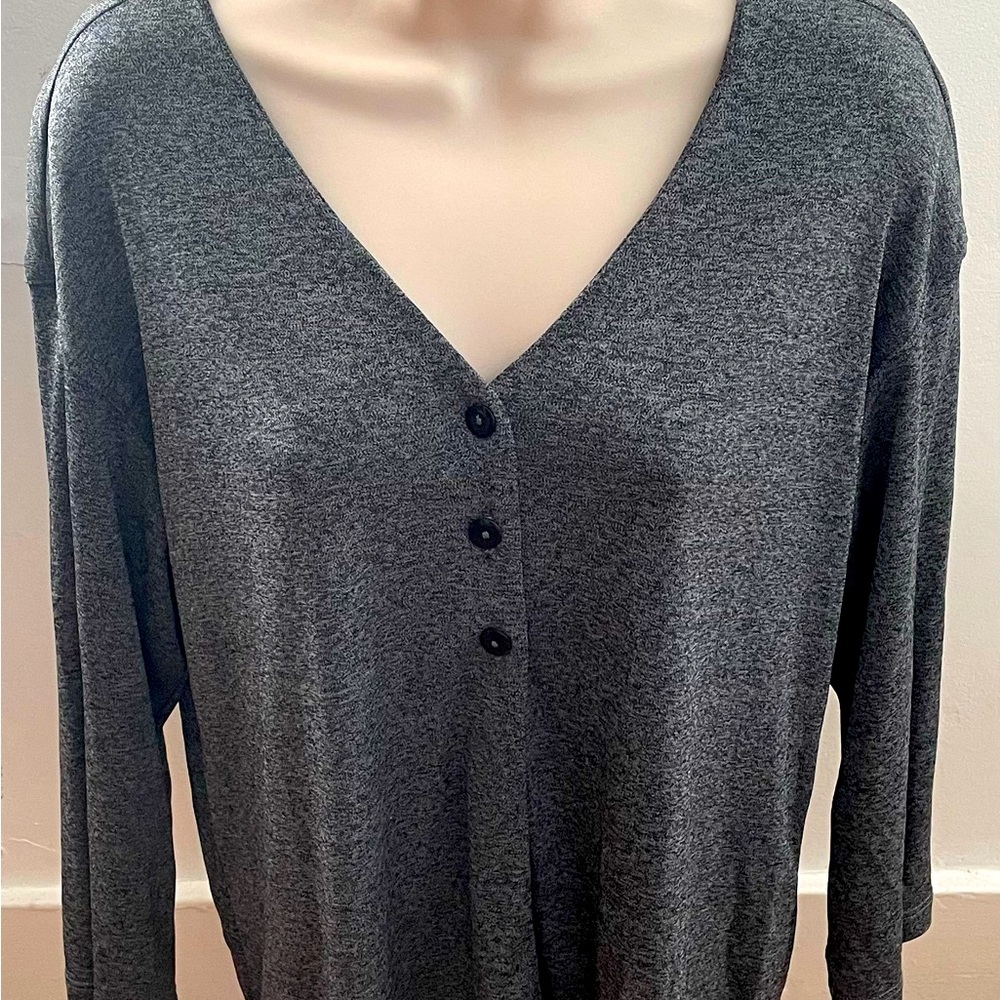 Also Known As Grey Super soft V-neck 3 front buttons loungewear top, size L